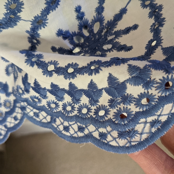 LAST ONE! ZARA EMBROIDERED MIDI DRESS WHITE & BLUE - Picture 15 of 17